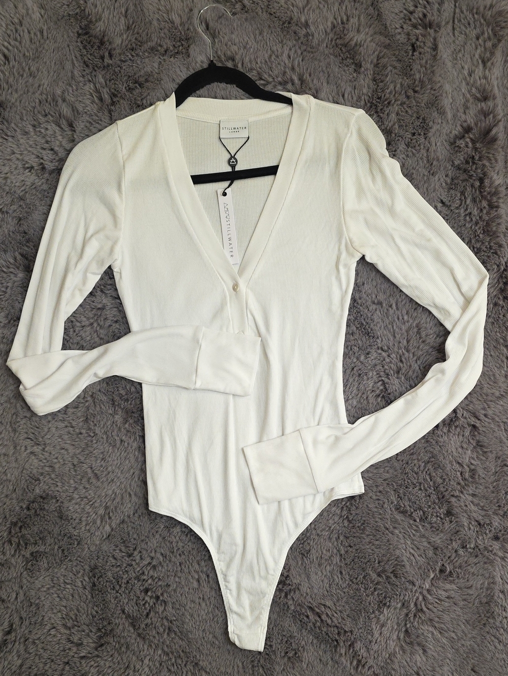 Stillwater Soft Ribbed White Long Long-Sleeve V-Neck Bodysuit Large - Picture 4 of 10
